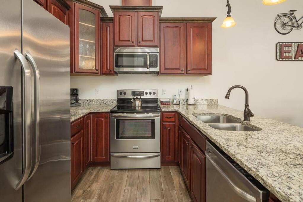 Luxury Downtown Rental - La Dolce Vita Villa #4 โมอาบ ภายนอก รูปภาพ